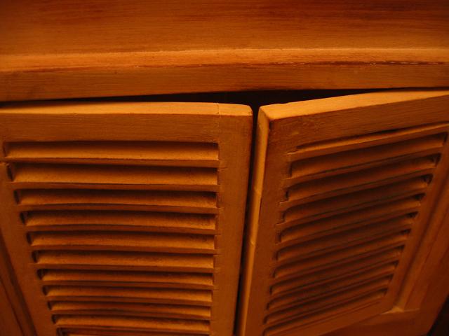 Closed picture frame