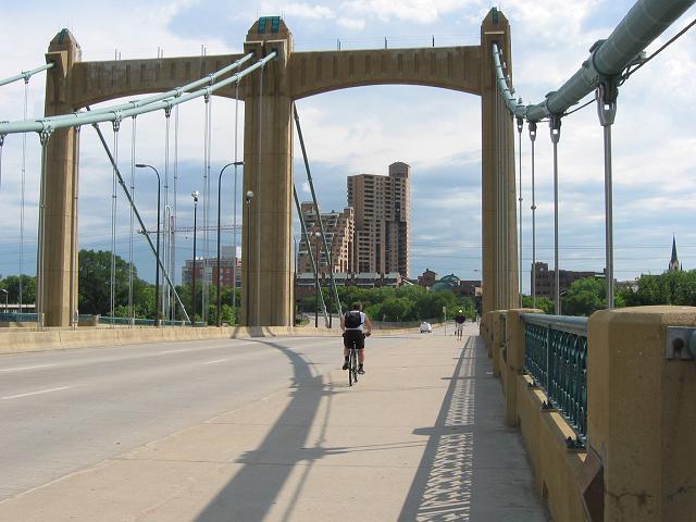 Hennepin Avenue Bridge, Minneapolis, Minnesota